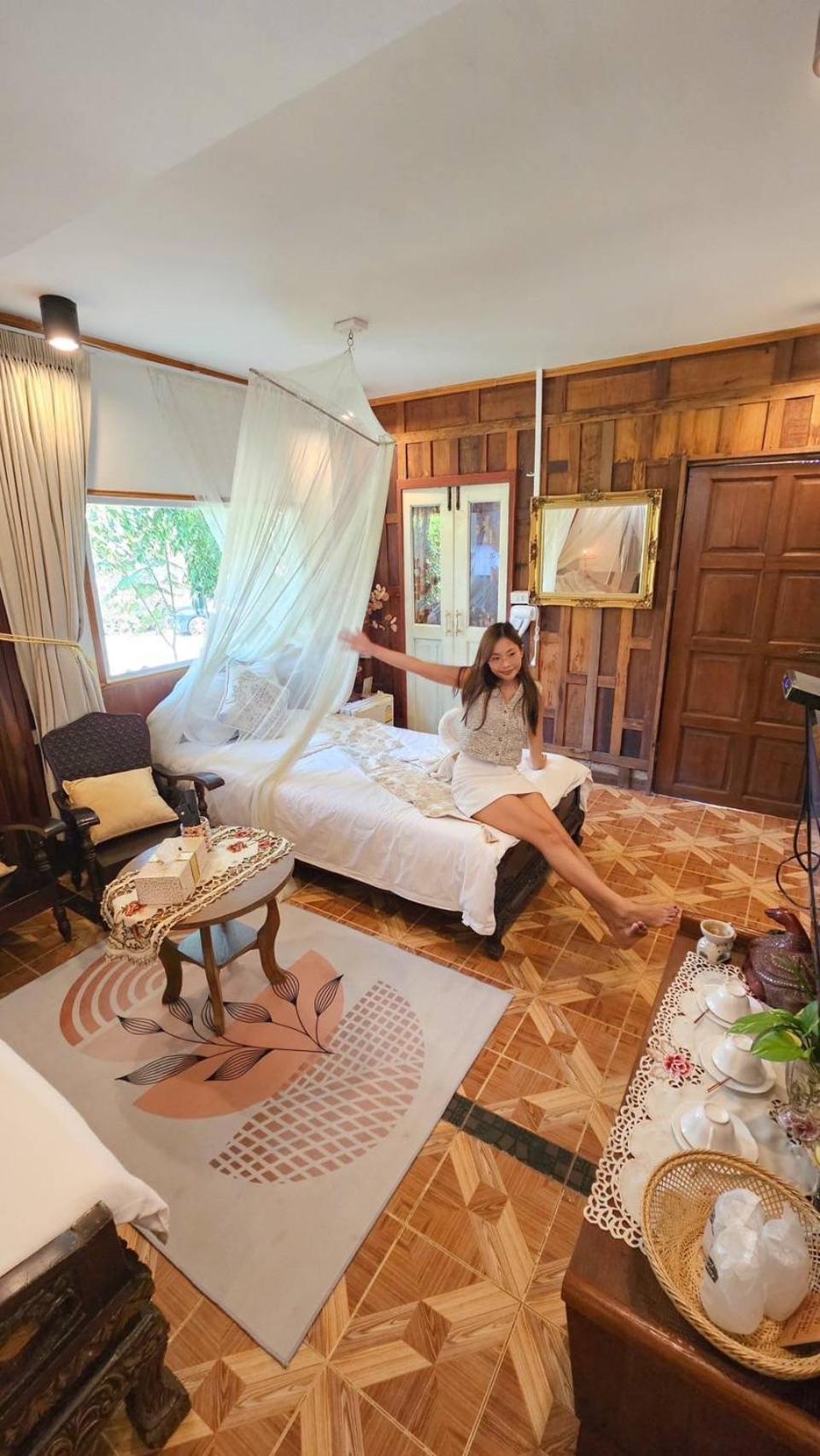 The Antique Riverside Resort Ban Pong  Ngoại thất bức ảnh