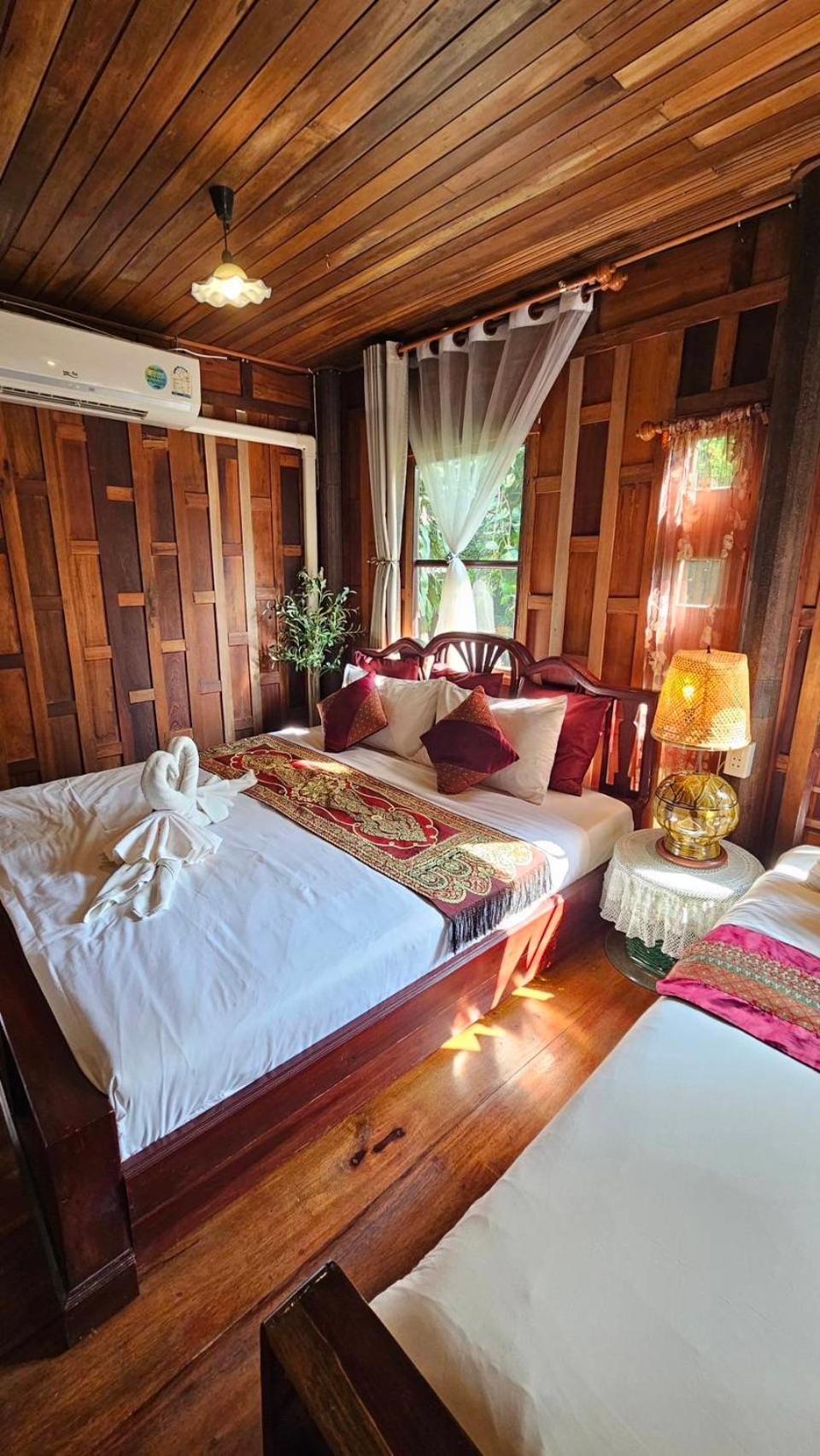 The Antique Riverside Resort Ban Pong  Ngoại thất bức ảnh