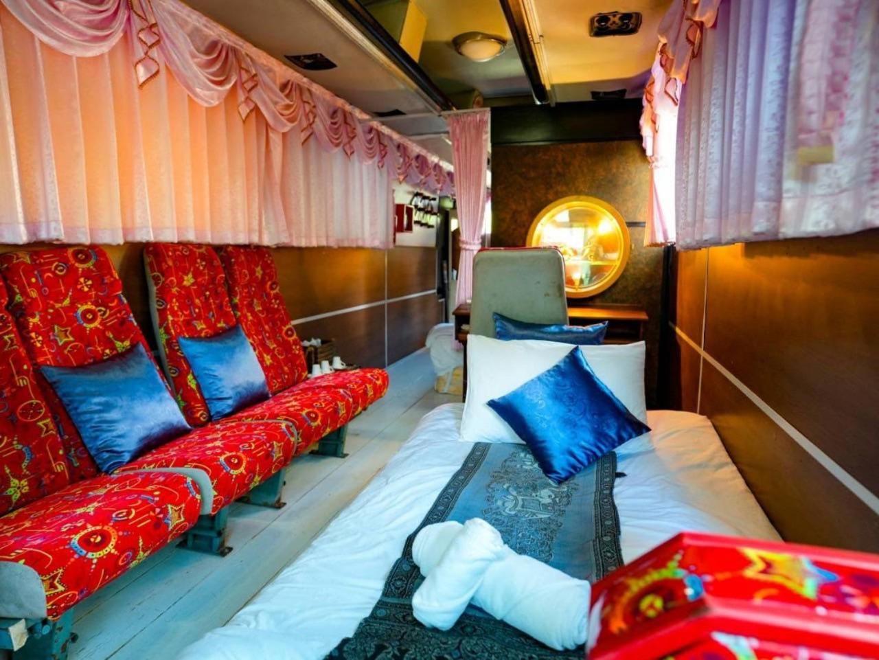 The Antique Riverside Resort Ban Pong  Ngoại thất bức ảnh