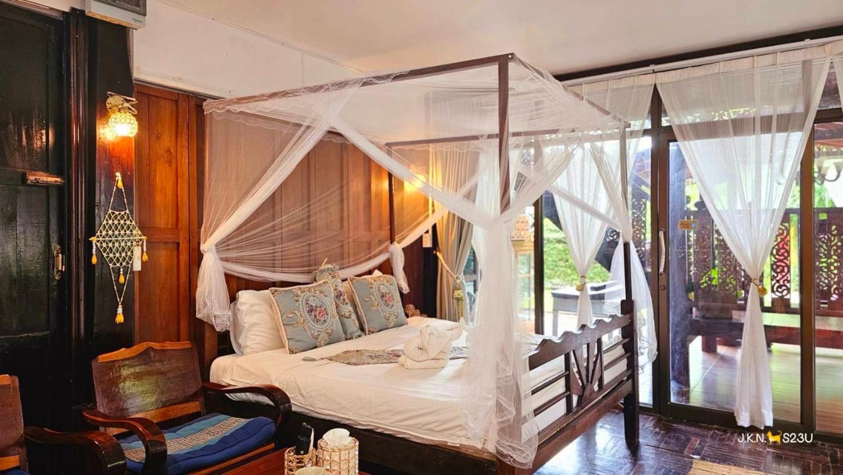 The Antique Riverside Resort Ban Pong  Ngoại thất bức ảnh