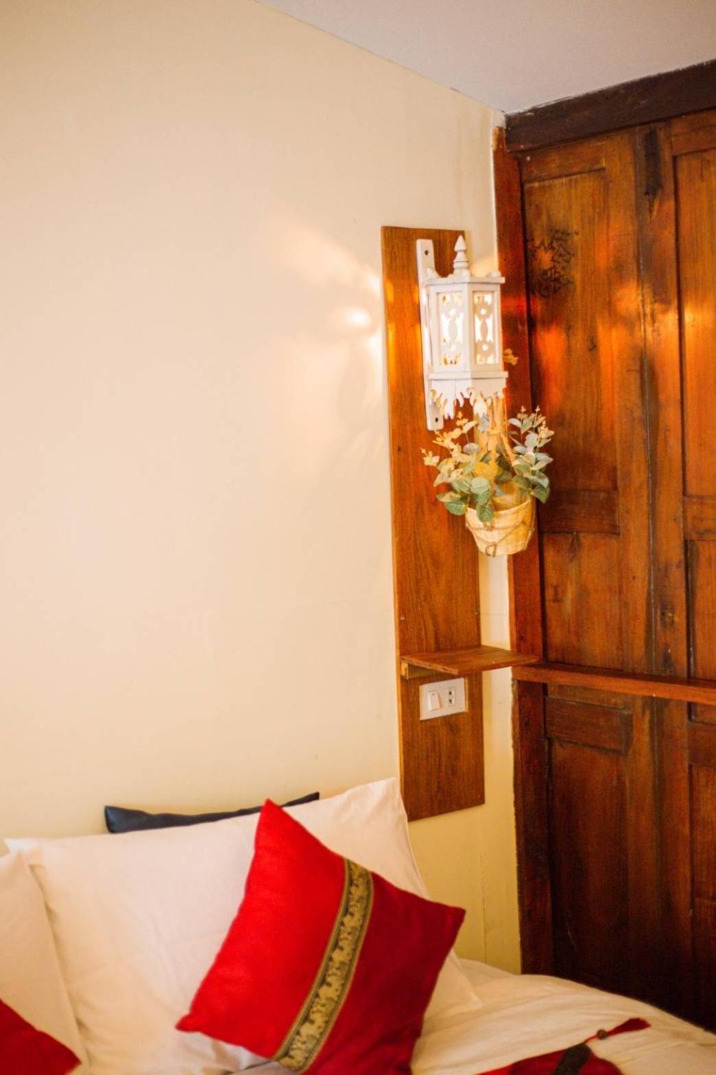 The Antique Riverside Resort Ban Pong  Ngoại thất bức ảnh